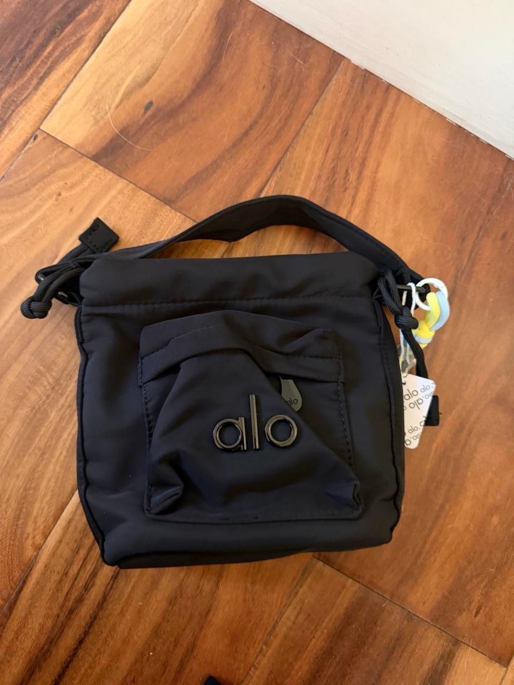 Bottle bag crossbody